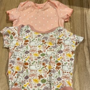 Baby girls bundle 3 to 6 months to outfit